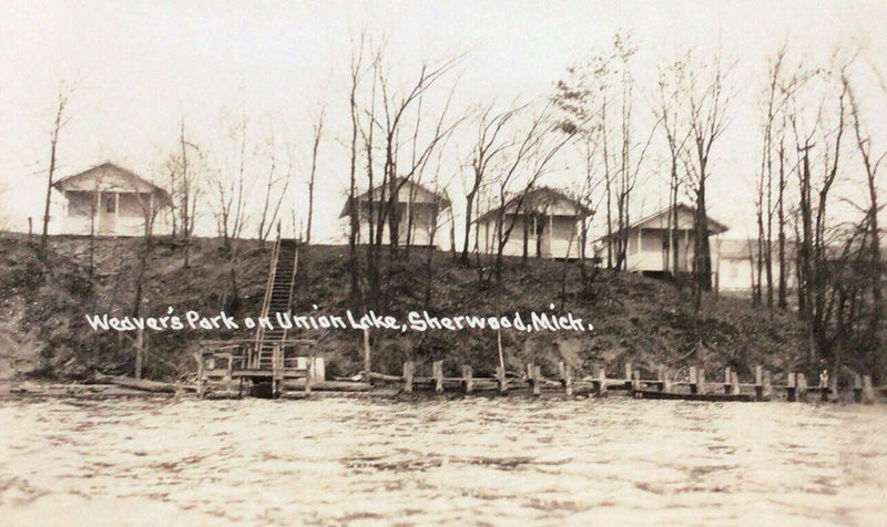 Weavers Park - Vintage Postcard